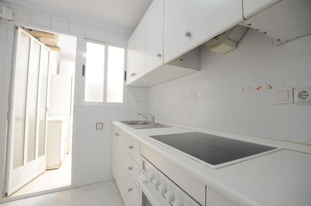 3 sypialnia Mieszkanie na sprzedaż w Centro, Torrevieja z garażem - 150 000 € (Ref: 9059681)