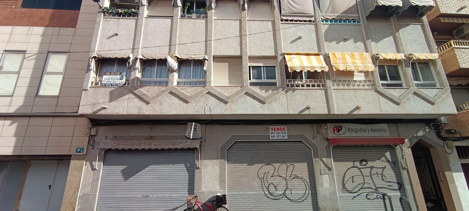 3 sypialnia Mieszkanie na sprzedaż w Torrevieja z garażem - 150 000 € (Ref: 9059681)