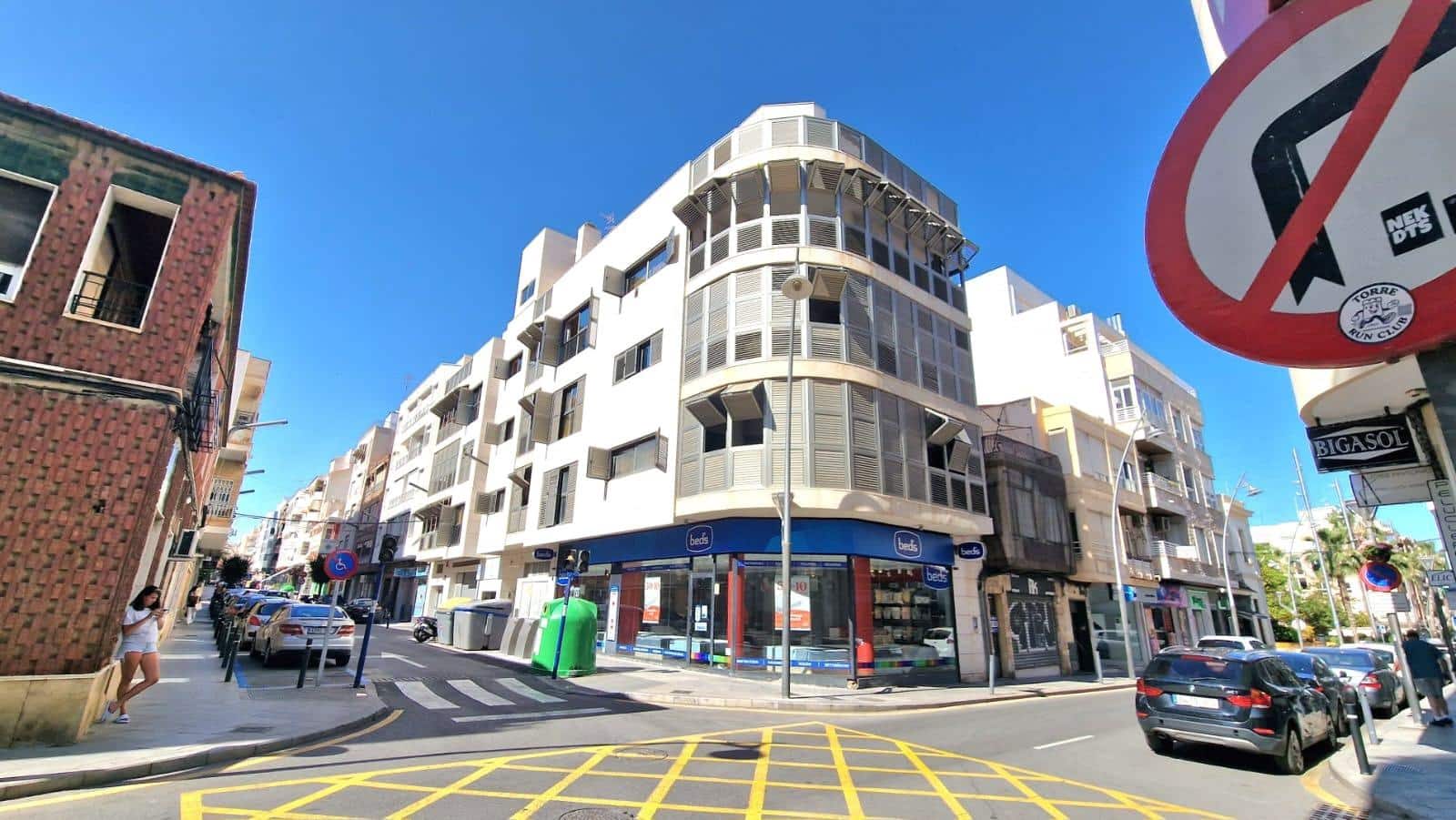 4 soveværelse Penthouse til salg i Torrevieja - € 999.990 (Ref: 9081442)