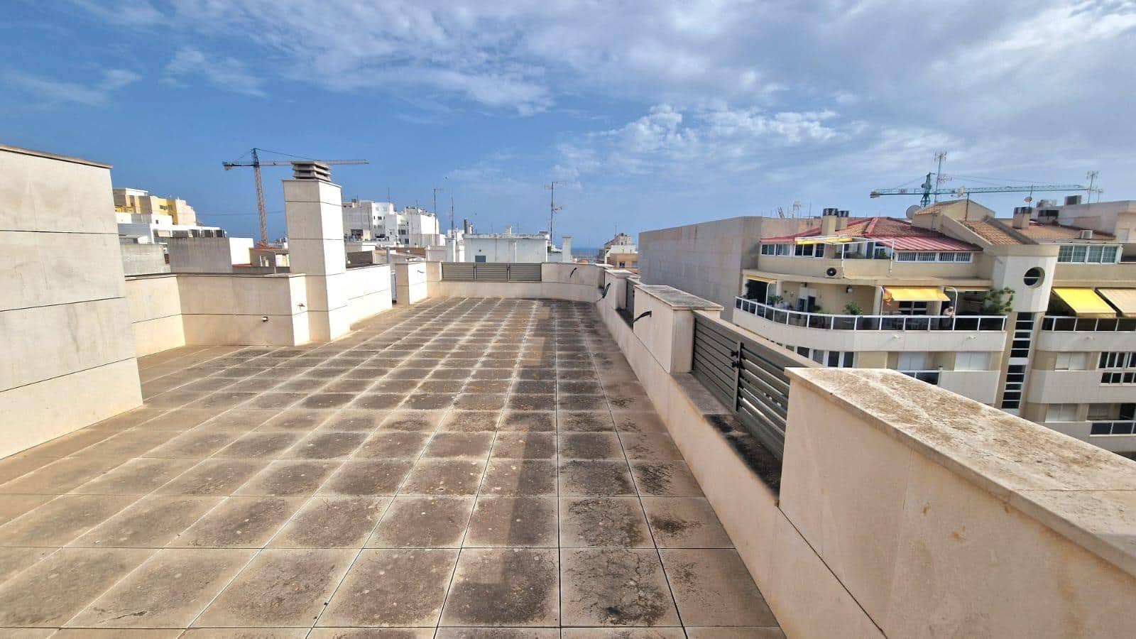 4 chambre Penthouse à vendre à Torrevieja - 999 990 € (Ref: 9081442)