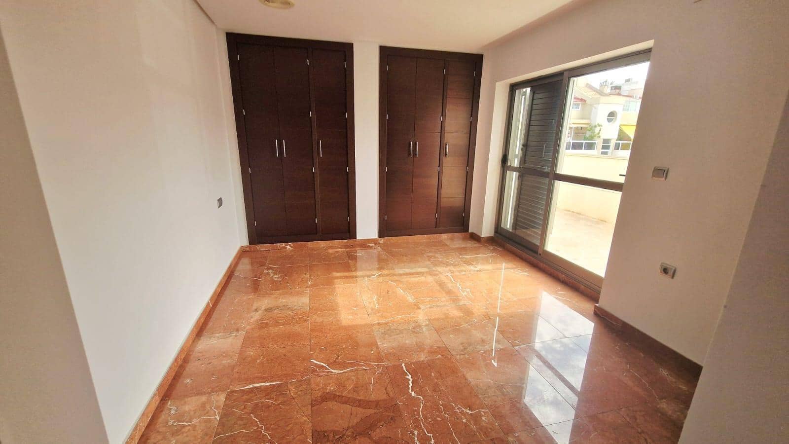 4 quarto Penthouse para venda em Torrevieja - 999 990 € (Ref: 9081442)