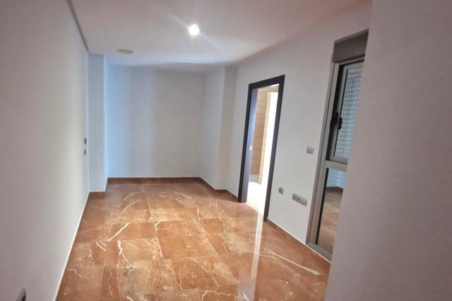 4 slaapkamer Penthouse te koop in Centro, Torrevieja - € 599.990 (Ref: 9081443)