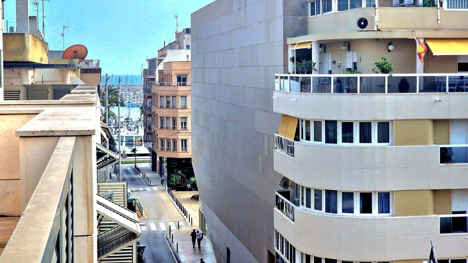 4 camera da letto Attico in vendita in Torrevieja - 599.990 € (Rif: 9081443)