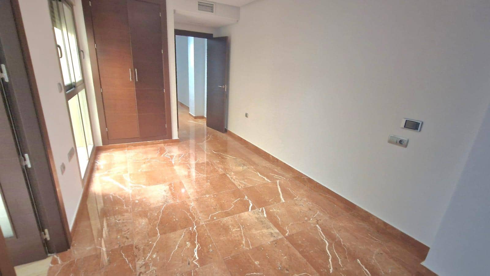 4 soveværelse Lejlighed til salg i Torrevieja - € 599.990 (Ref: 9081444)