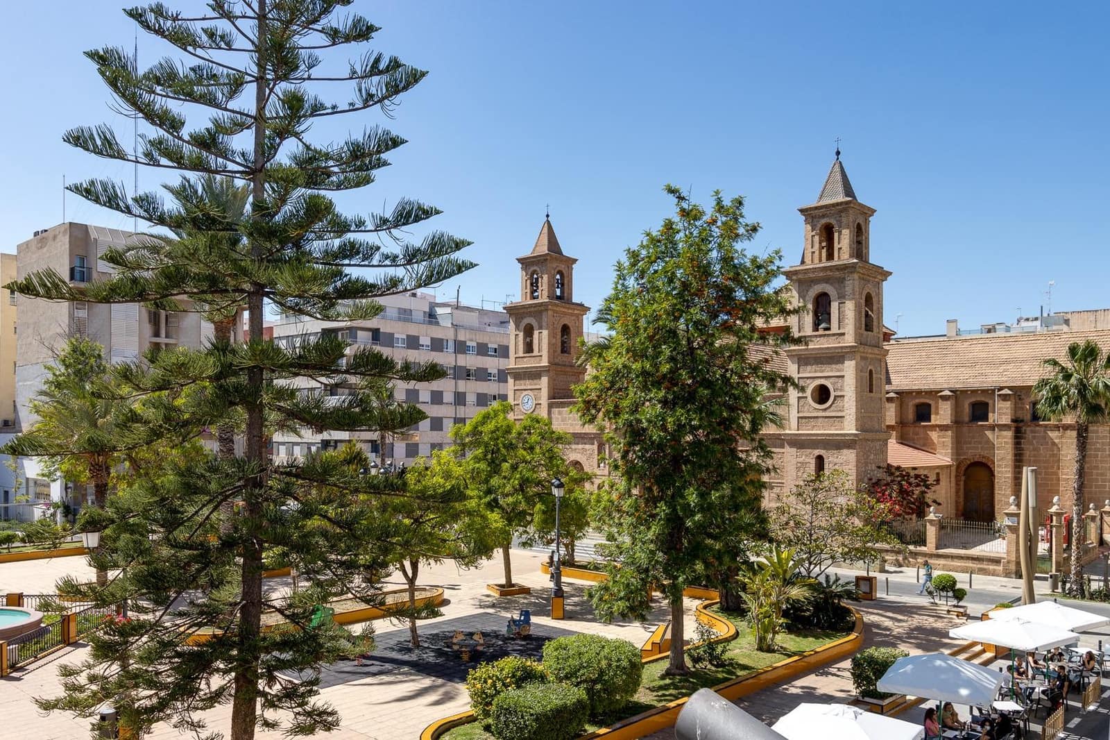 4 soveværelse Lejlighed til salg i Torrevieja - € 999.990 (Ref: 9081445)