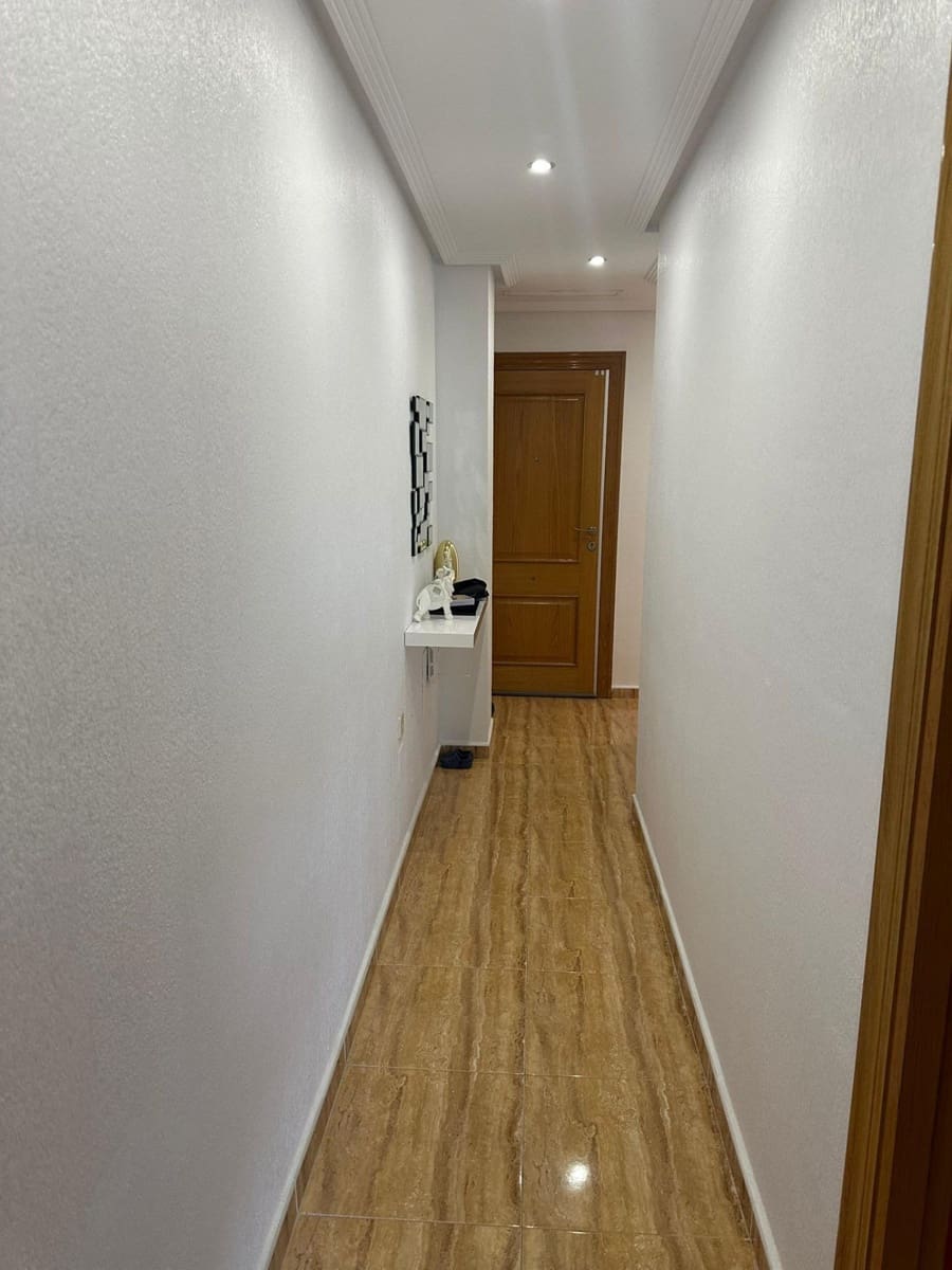 2 slaapkamer Appartement te koop in Los Montesinos - € 130.000 (Ref: 9116004)