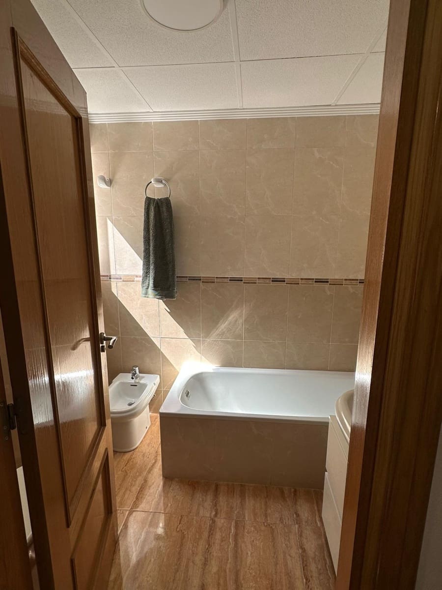 2 slaapkamer Appartement te koop in Los Montesinos - € 130.000 (Ref: 9116004)