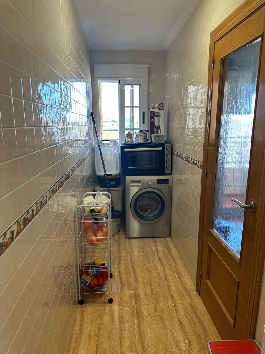 2 slaapkamer Appartement te koop in Los Montesinos - € 130.000 (Ref: 9116004)