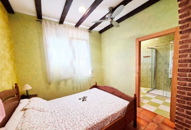 4 soveværelse Villa til salg i La Manga del Mar Menor med garage - € 565.000 (Ref: 9129646)