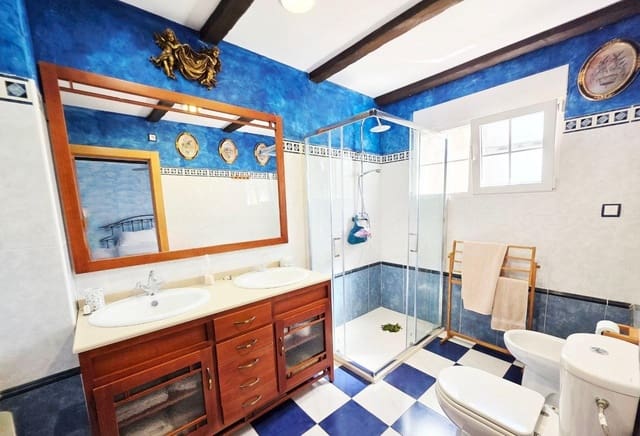 4 soverom Villa til salgs i La Manga del Mar Menor med garasje - € 565 000 (Ref: 9129646)