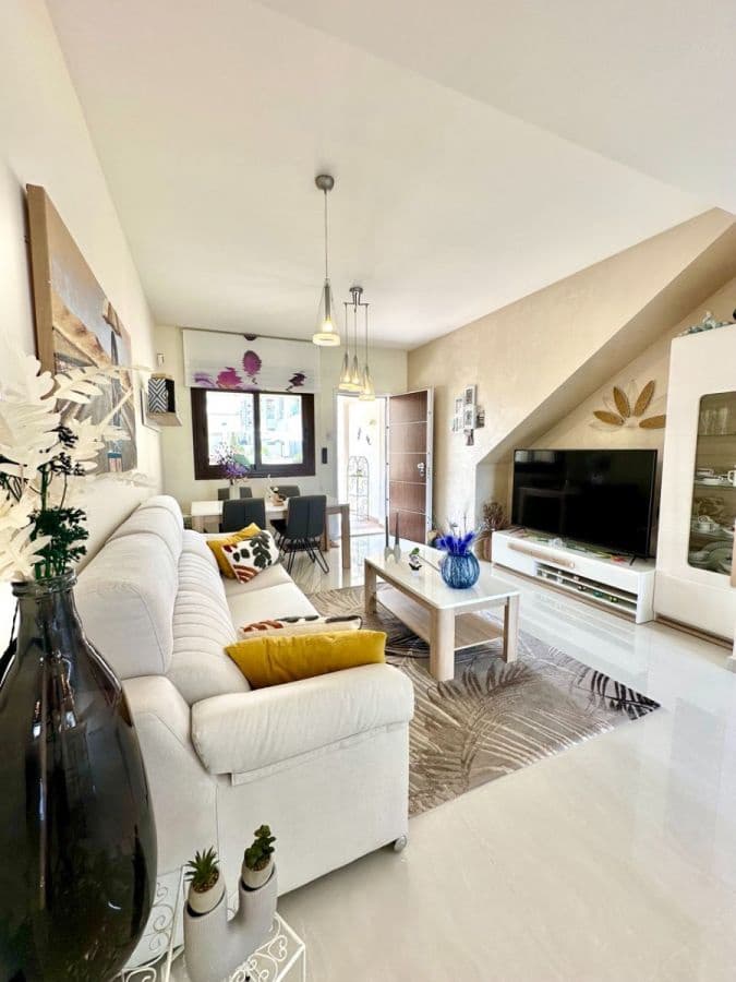 2 camera da letto Bungalow in vendita in Torrevieja con piscina garage - 299.000 € (Rif: 9153856)