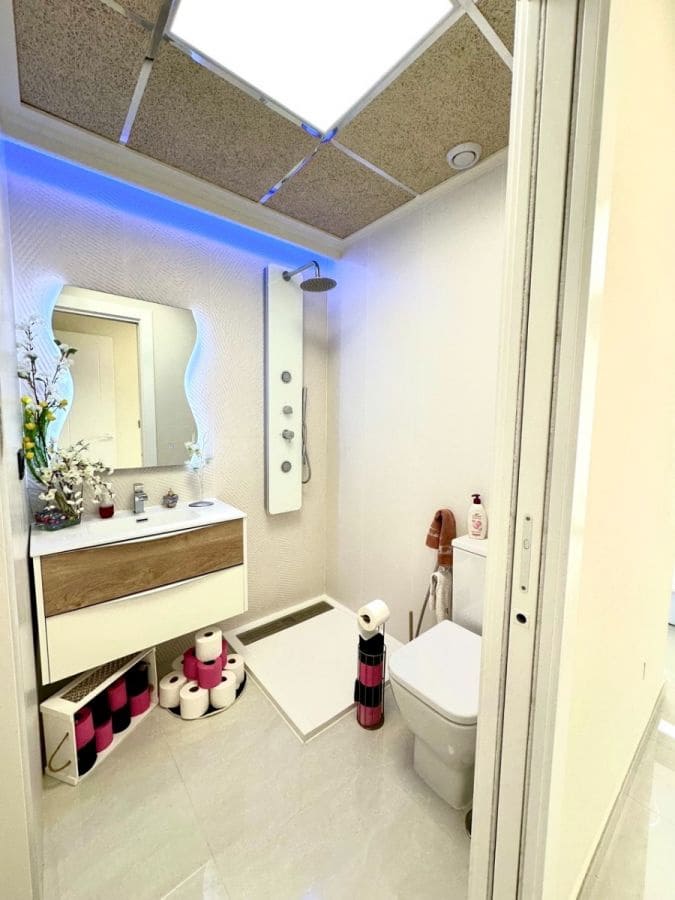 2 camera da letto Bungalow in vendita in Torrevieja con piscina garage - 299.000 € (Rif: 9153856)