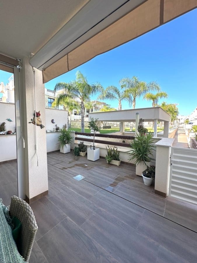2 camera da letto Bungalow in vendita in Torrevieja con piscina garage - 299.000 € (Rif: 9153856)