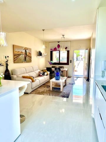 2 quarto Bungalow para venda em Torrevieja com piscina garagem - 299 000 € (Ref: 9153856)