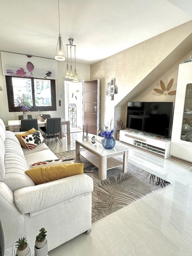 2 camera da letto Bungalow in vendita in Torrevieja con piscina garage - 299.000 € (Rif: 9153856)