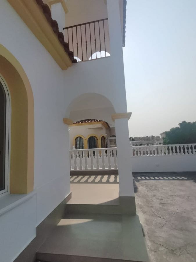 2 bedroom Villa for sale in Orihuela with pool garage - € 295,000 (Ref: 9198447)