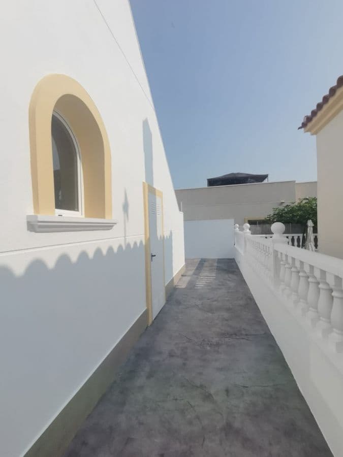 2 bedroom Villa for sale in Orihuela with pool garage - € 295,000 (Ref: 9198447)