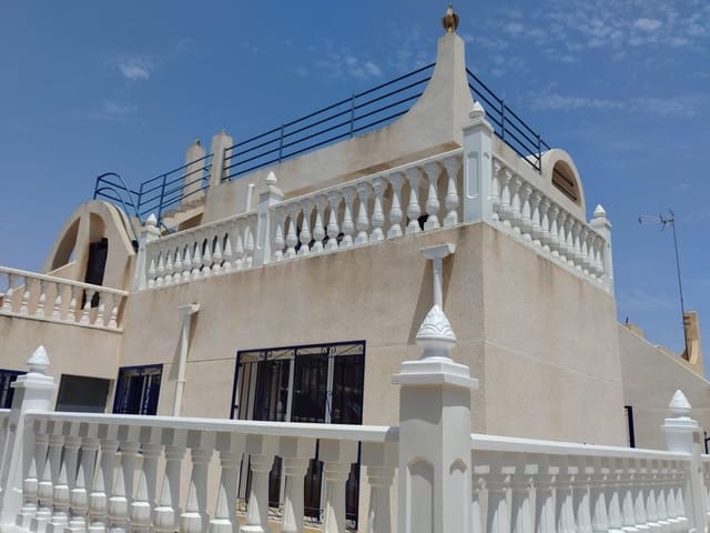 3 Zimmer Villa zu verkaufen in Torrevieja mit Pool - 169.500 € (Ref: 9232848)