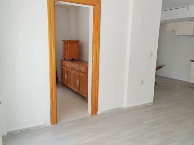 3 camera da letto Villa in vendita in Torrevieja con piscina - 169.500 € (Rif: 9232848)
