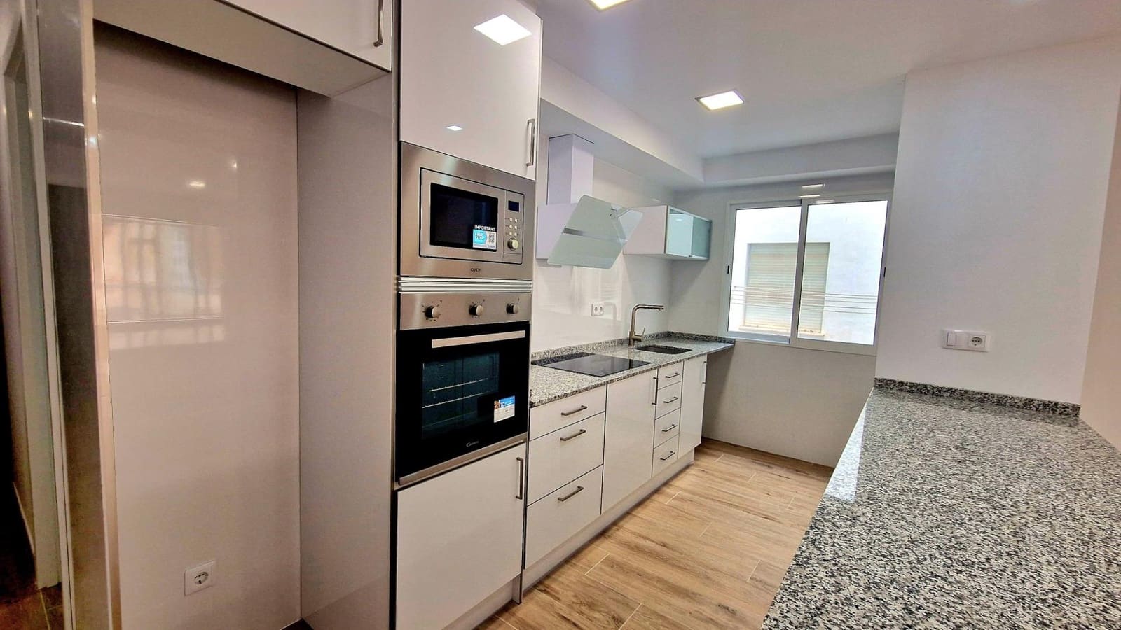 3 quarto Apartamento para venda em La Mata com garagem - 240 000 € (Ref: 9252378)