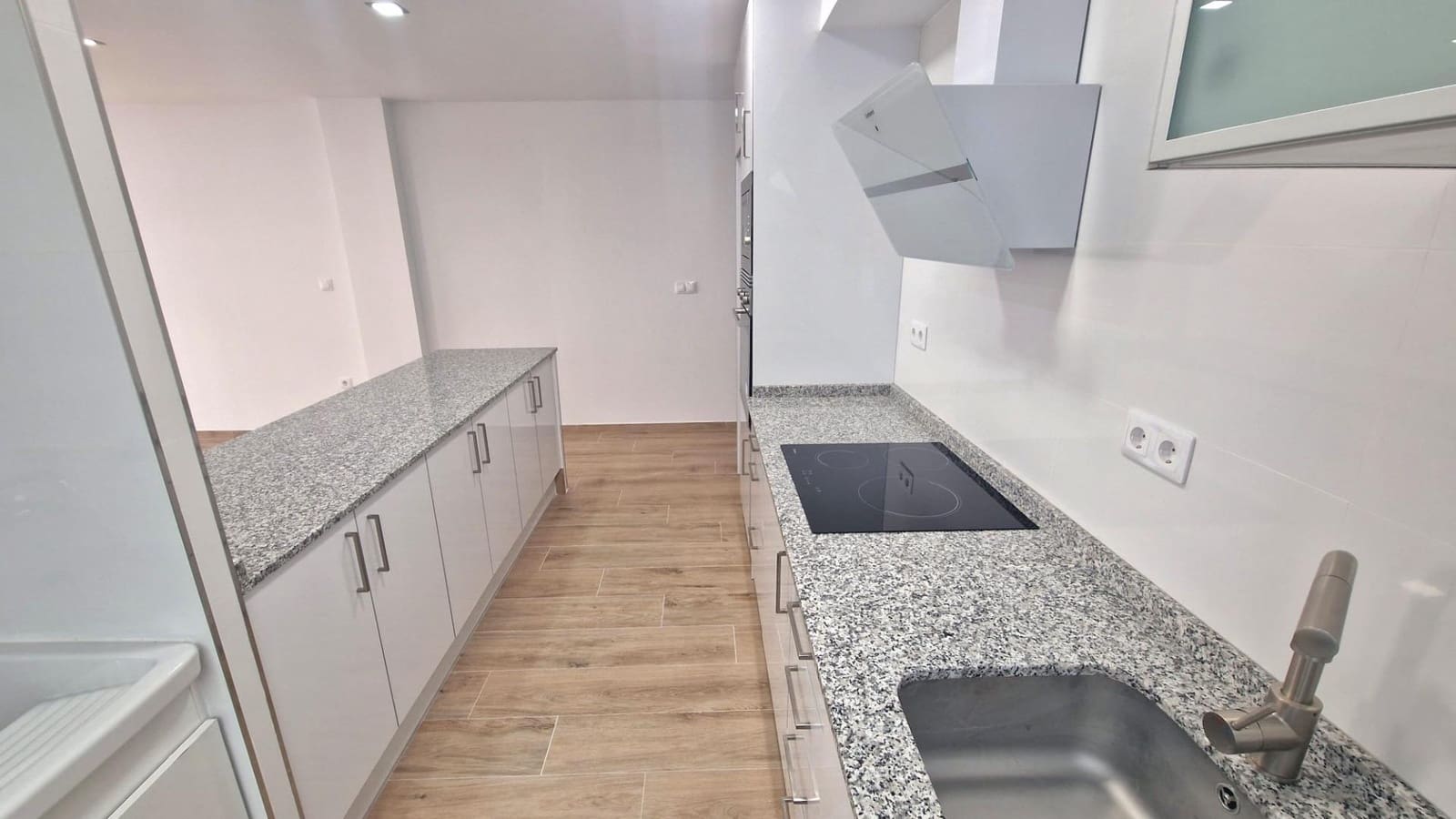 3 bedroom Flat for sale in La Mata with garage - € 240,000 (Ref: 9252379)