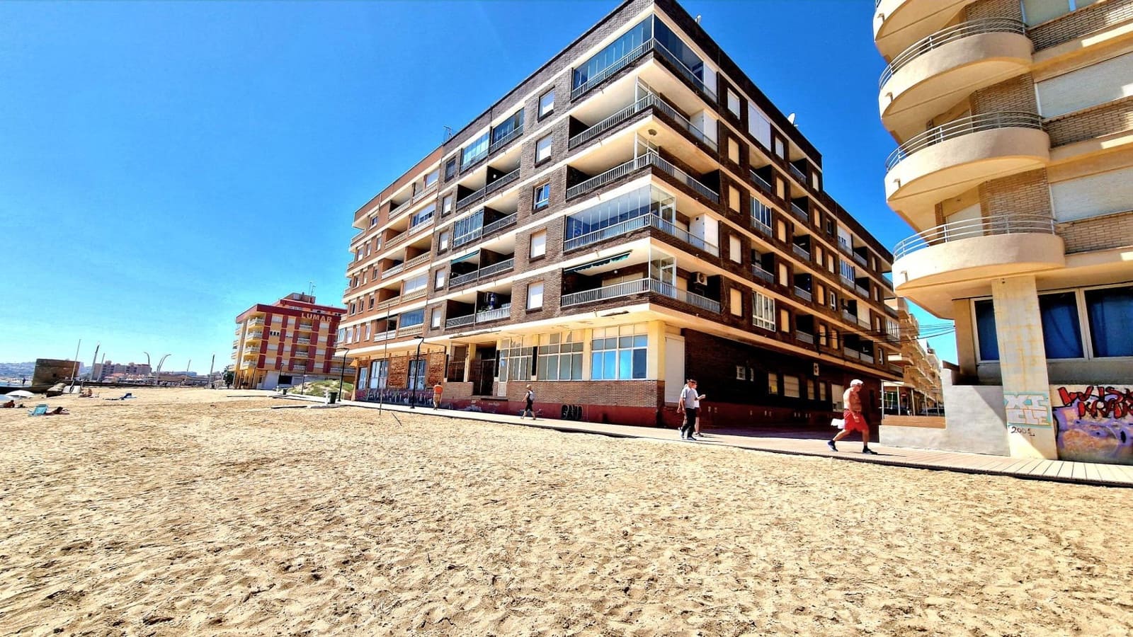 3 bedroom Flat for sale in La Mata with garage - € 240,000 (Ref: 9252379)