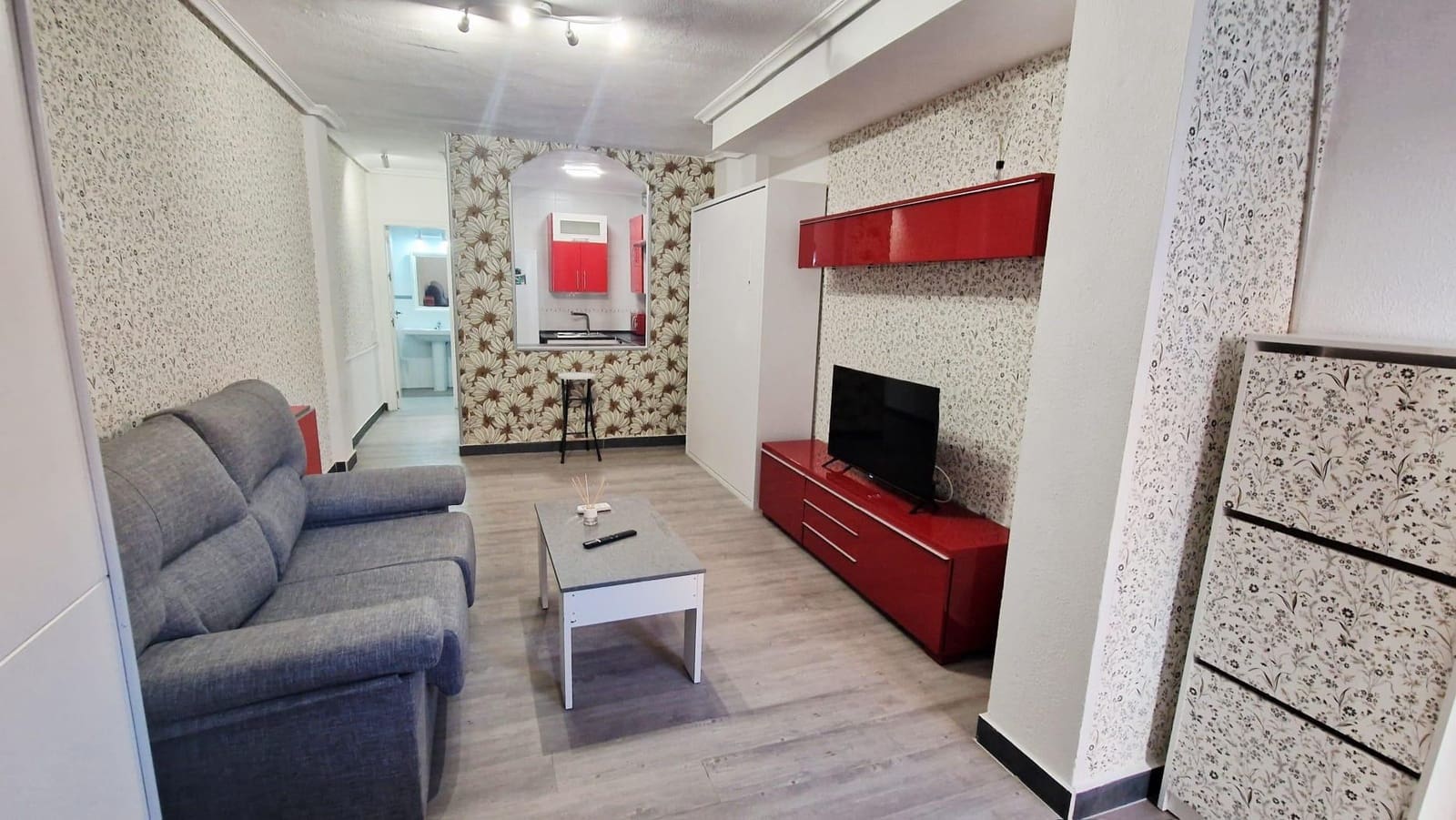 1 slaapkamer Studio te koop in Torrevieja met zwembad - € 87.000 (Ref: 9262517)