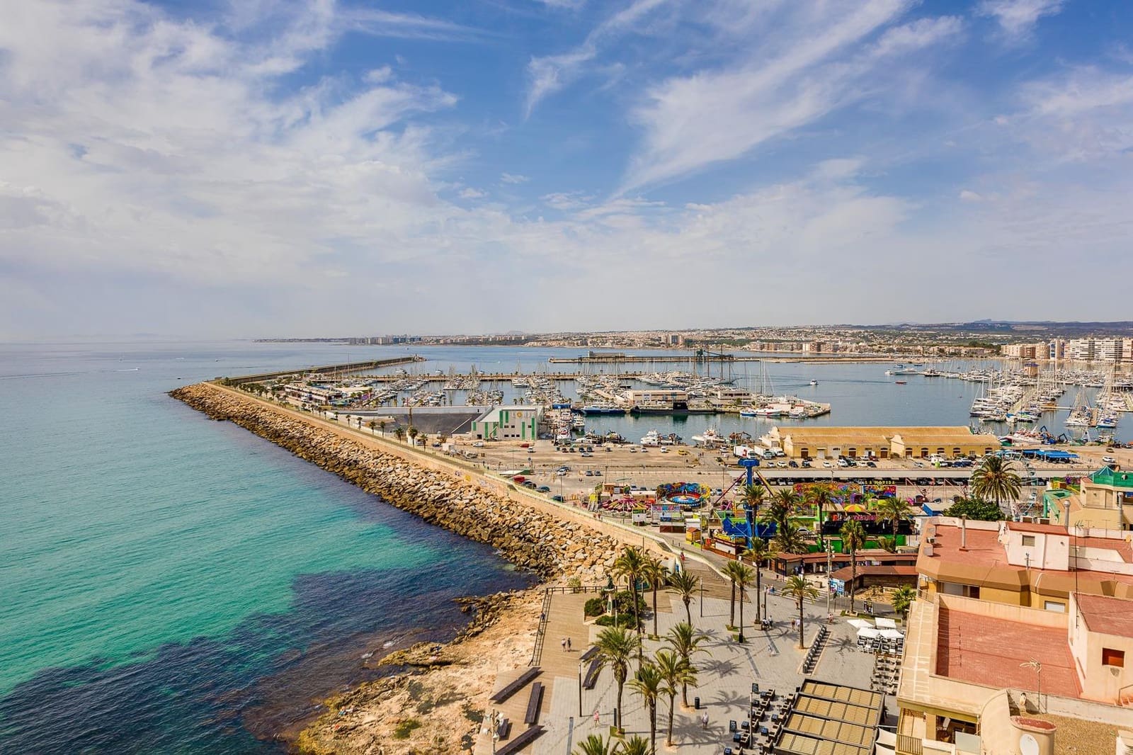 Loft de 2 habitaciones en Torrevieja en venta - 198.900 € (Ref: 9296837)