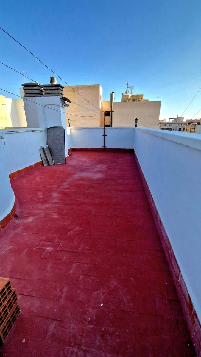 2 sypialnia Penthouse na sprzedaż w Torrevieja z garażem - 220 000 € (Ref: 9296838)