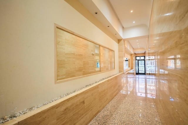 3 soverom Leilighet til salgs i Torrevieja - € 249 990 (Ref: 9321852)