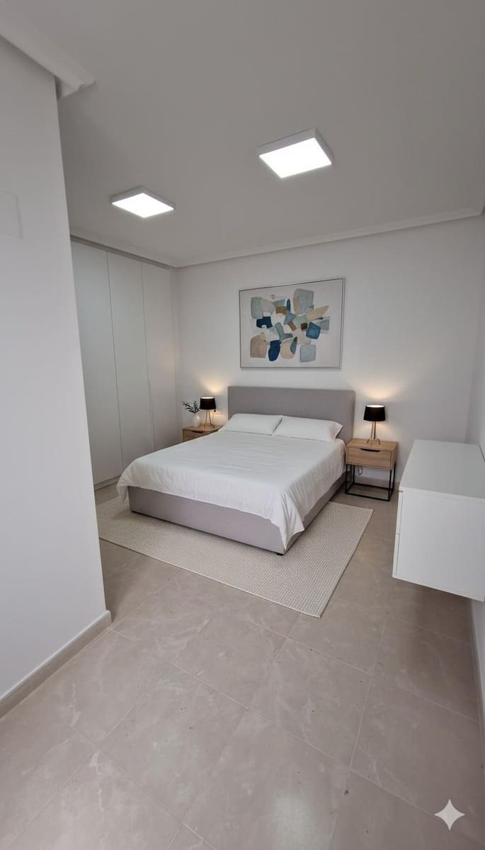 3 bedroom Apartment for sale in Torrevieja - € 249,990 (Ref: 9321852)