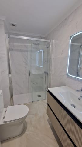 2 soverom Leilighet til salgs i Centro, Torrevieja med garasje - € 198 900 (Ref: 9326403)