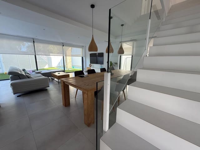 2 Zimmer Villa zu verkaufen in Callosa de Segura mit Garage - 385.000 € (Ref: 9330577)