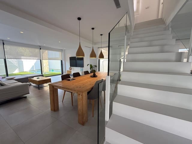 2 Zimmer Villa zu verkaufen in Callosa de Segura mit Garage - 385.000 € (Ref: 9330577)