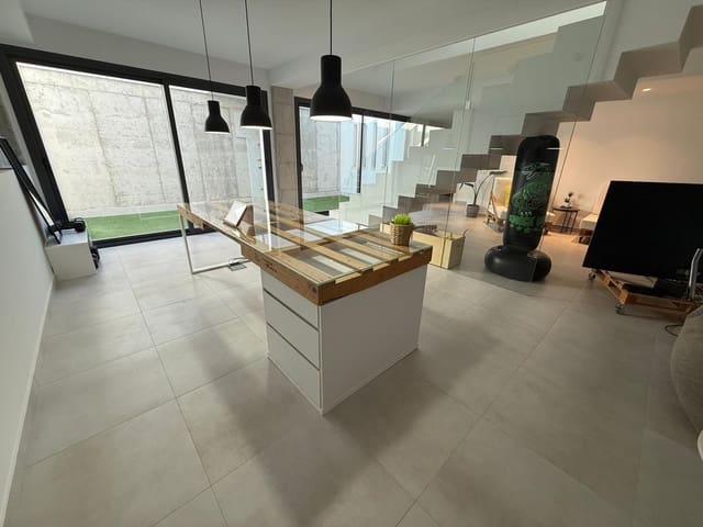 2 chambre Villa/Maison à vendre à Callosa de Segura avec garage - 385 000 € (Ref: 9330577)