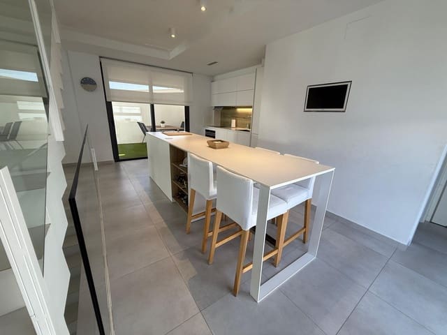 2 chambre Villa/Maison à vendre à Callosa de Segura avec garage - 385 000 € (Ref: 9330577)