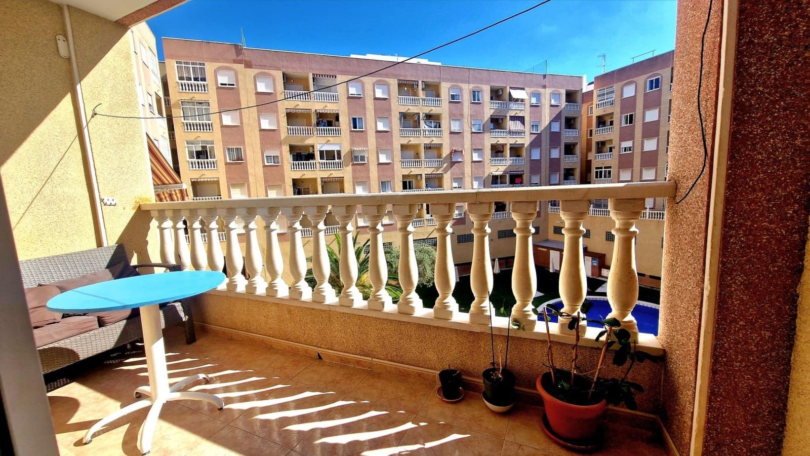 2 bedroom Apartment for sale in Torrevieja with pool garage - € 142,500 (Ref: 9347312)