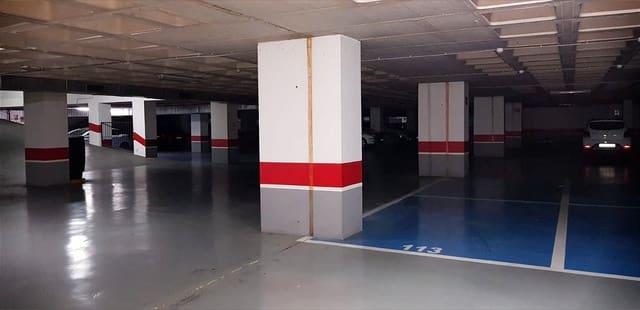 Garage til salg i Centro, Torrevieja - € 13.990 (Ref: 9359533)