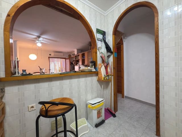 Apartamento de 2 habitaciones en Centro, Torrevieja en venta - 135.000 € (Ref: 9362588)