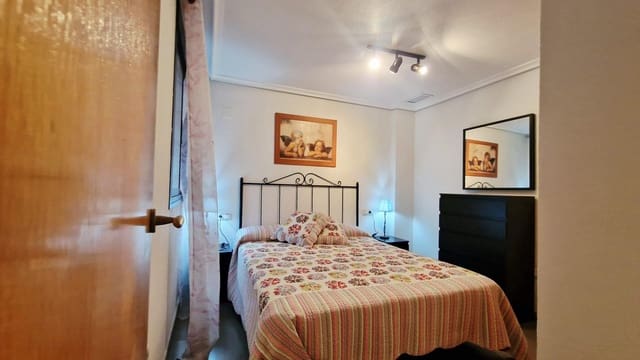 2 sypialnia Mieszkanie na sprzedaż w Centro, Torrevieja z garażem - 134 990 € (Ref: 9373817)