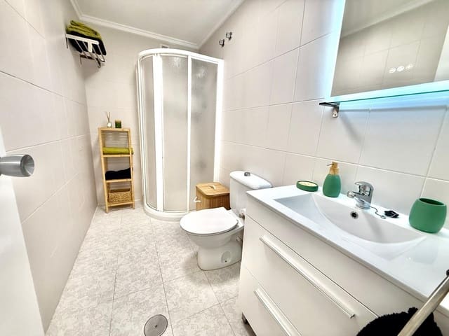 Yksiö myytävänä paikassa Playa de los Locos, Torrevieja mukana uima-altaan - 100 000 € (Ref: 9387857)