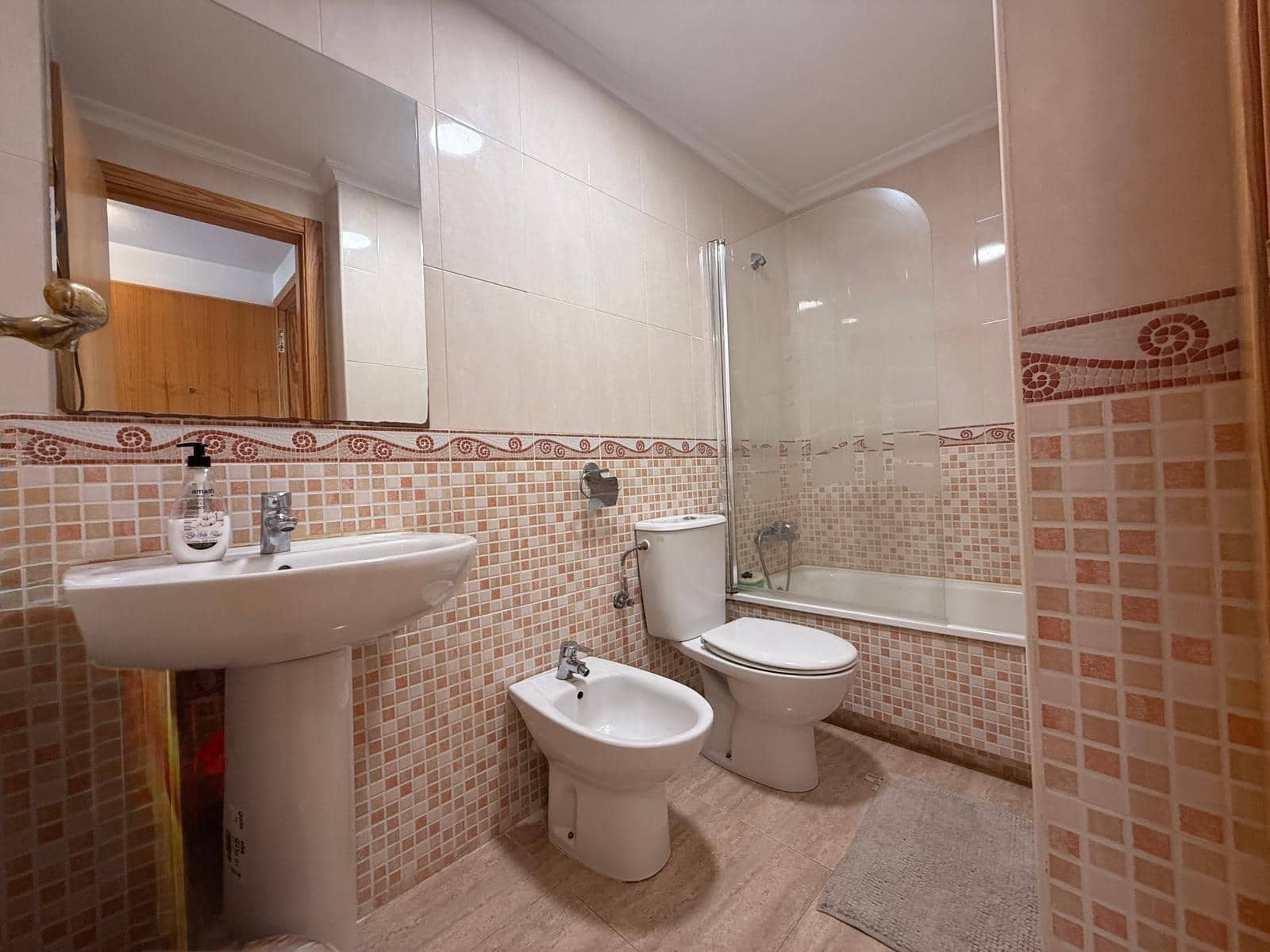 Estudio de 1 habitación en Torrevieja en venta - 86.000 € (Ref: 9390760)