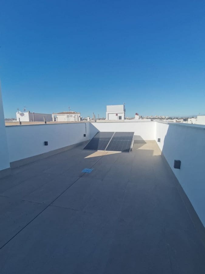 2 makuuhuone Kattohuoneisto myytävänä paikassa Torrevieja mukana uima-altaan - 459 000 € (Ref: 9425763)