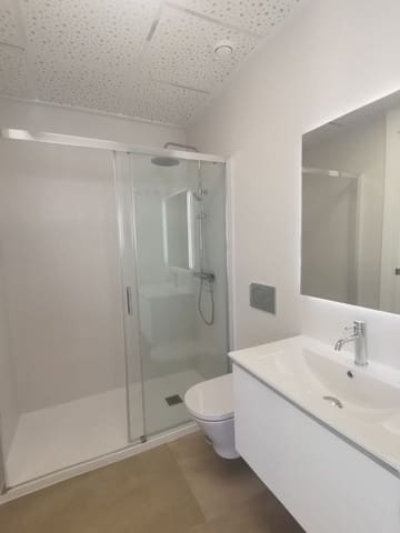 1 chambre Penthouse à vendre à Centro, Torrevieja avec piscine - 425 000 € (Ref: 9425764)
