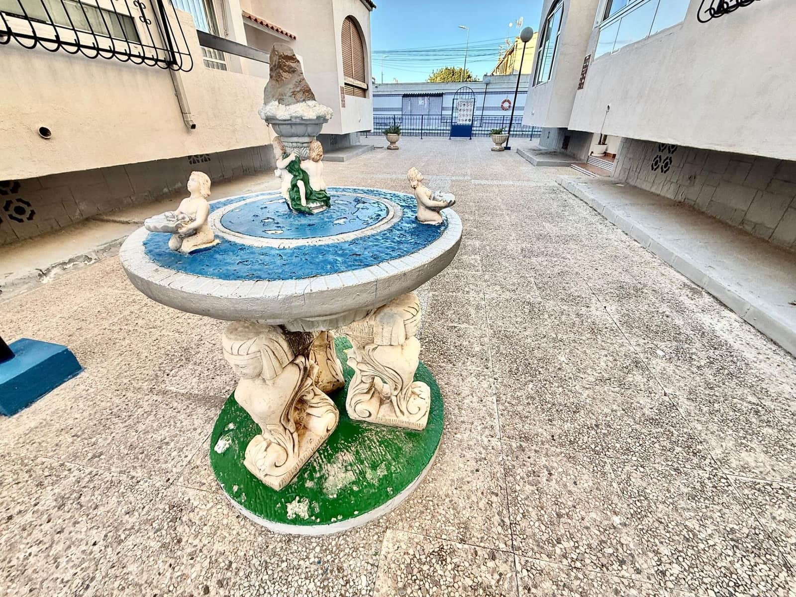 1 Zimmer Apartment zu verkaufen in Torrevieja mit Pool - 97.990 € (Ref: 9450230)