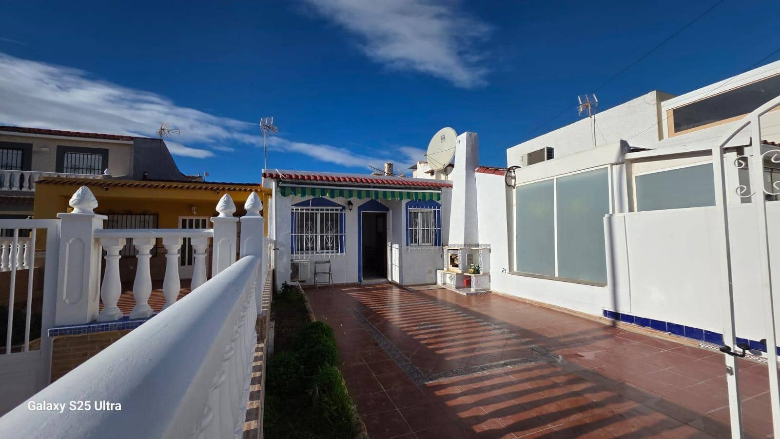 2 Zimmer Reihenhaus zu vermieten in Torrevieja - 700 € (Ref: 9450231)