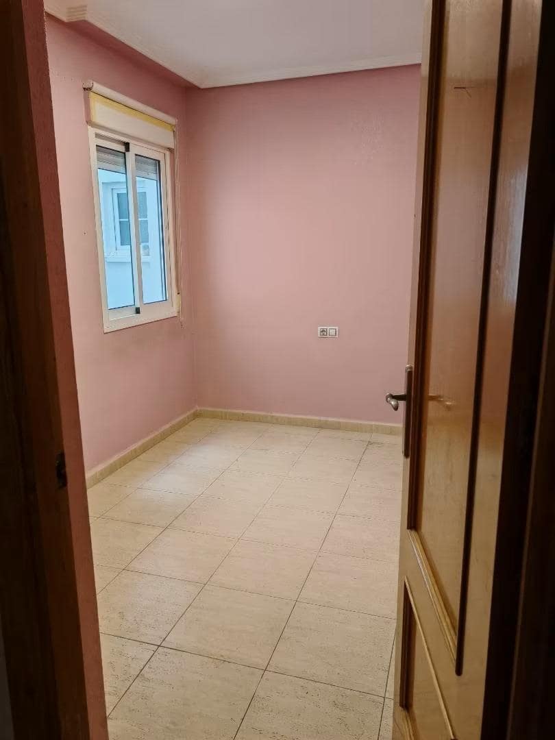 Piso de 2 habitaciones en Torrevieja en venta con garaje - 114.990 € (Ref: 9456199)