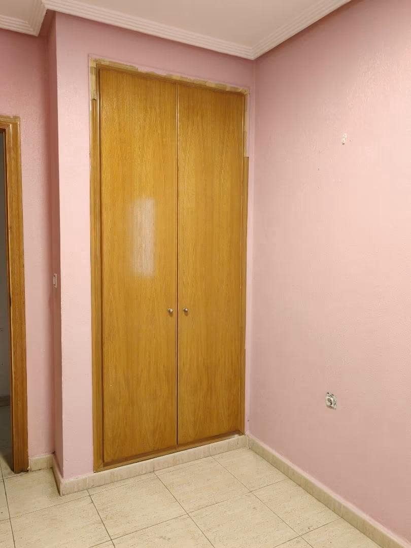 Piso de 2 habitaciones en Torrevieja en venta con garaje - 114.990 € (Ref: 9456199)