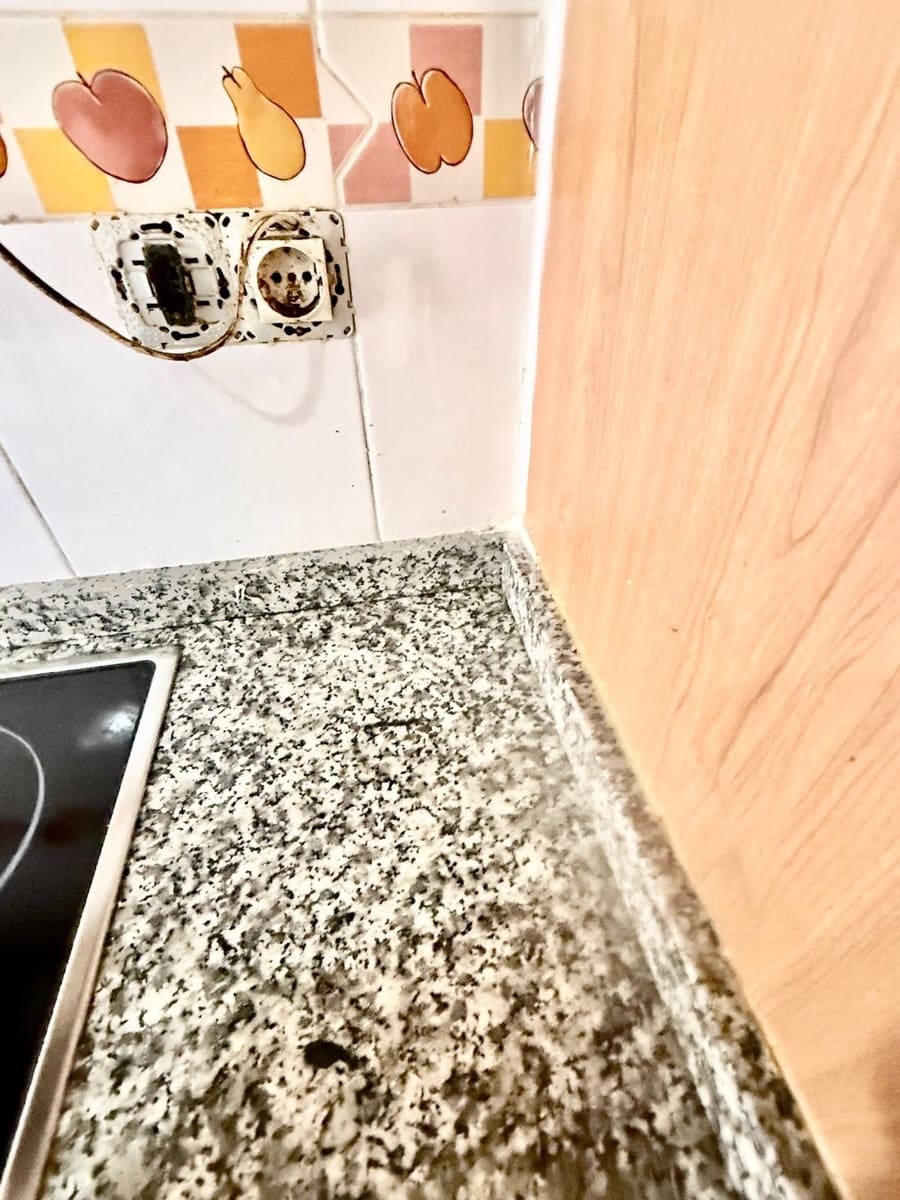 Piso de 2 habitaciones en Torrevieja en venta con garaje - 114.990 € (Ref: 9456199)