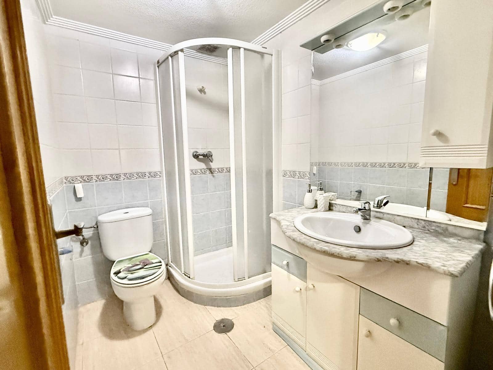 Piso de 2 habitaciones en Torrevieja en venta con garaje - 114.990 € (Ref: 9456199)